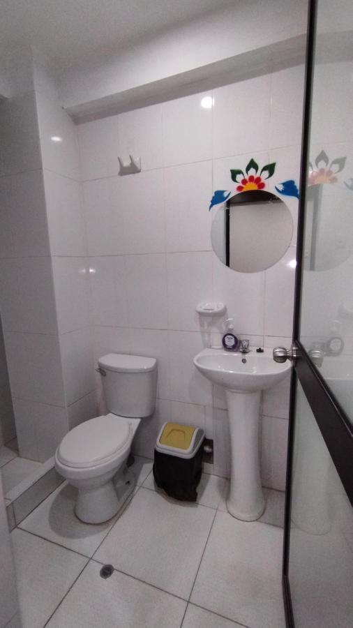 Casa Sucre Hostel Аякучо Екстер'єр фото