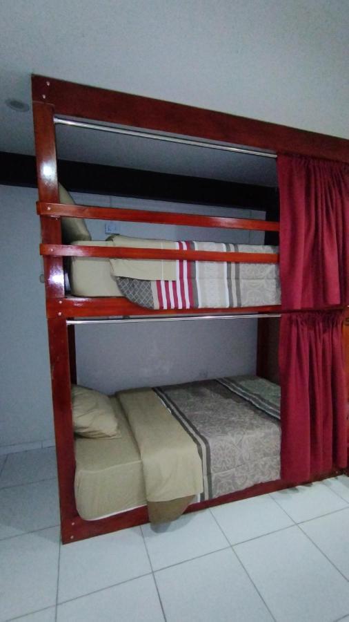 Casa Sucre Hostel Аякучо Екстер'єр фото