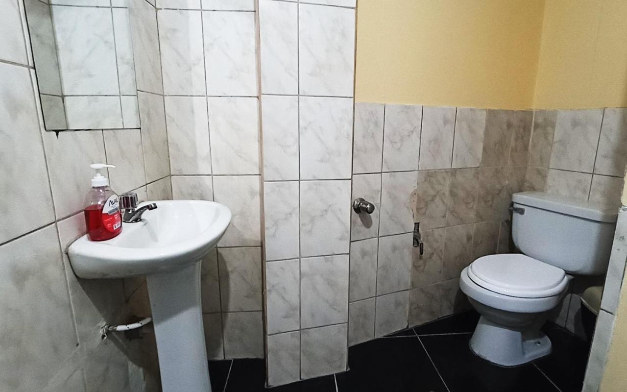 Casa Sucre Hostel Аякучо Екстер'єр фото